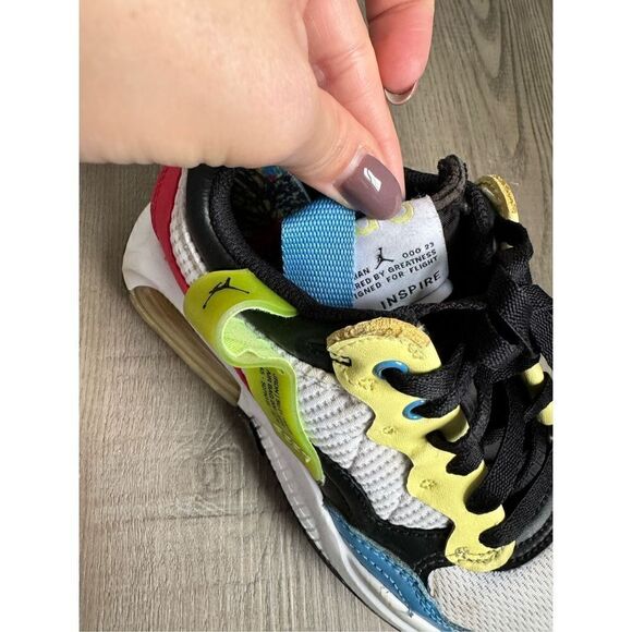 Jordan MA2 Big Kid 4 YOUTH Multicolor CW6594-110 Sneaker Athletic Trainer 5.5 W - Picture 11 of 13